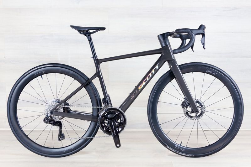 Used Scott Addict 10 2025 Road & Gravel