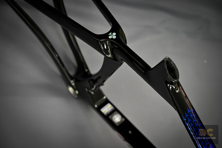 Used Colnago Colnago Y1Rs | Color YSBO | Size M | NEW Frameset Frameset 2026 Road & Gravel, Black — image 9 of 10