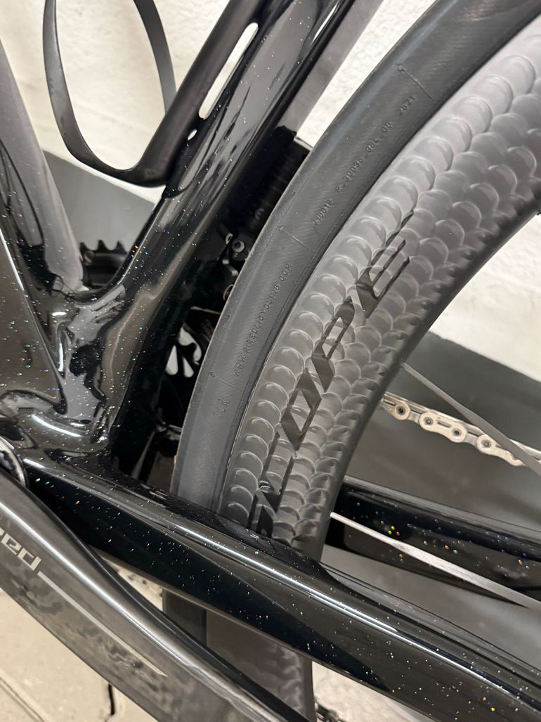 Used Canyon Endurace CFR AXS 2027 2027 Road & Gravel, Black — image 17 of 19