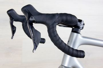 Tweedehands Specialized Aethos Pro 2026 Road & Gravel — afbeelding 15 van 16