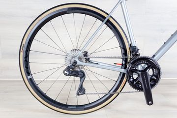 Tweedehands Specialized Aethos Pro 2026 Road & Gravel — afbeelding 3 van 16