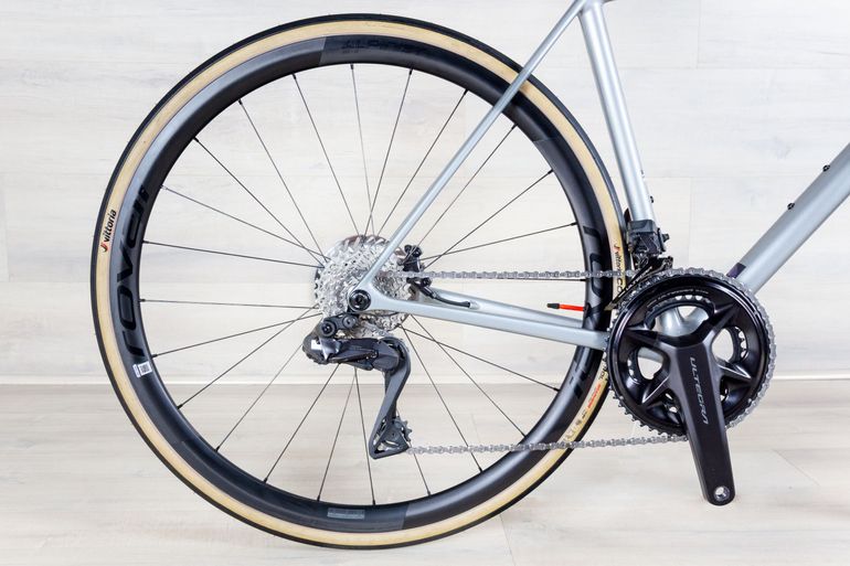 Used Specialized Aethos Pro 2026 Road & Gravel, Light Gray — image 3 of 16