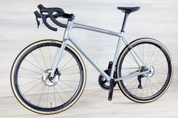 Used Specialized Aethos Pro 2026 Road & Gravel, Light Gray — image 6 of 16