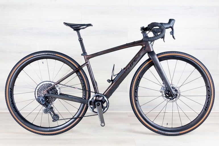 Used Specialized S-Works Diverge 2023 Road & Gravel, Black — image 1 of 17
