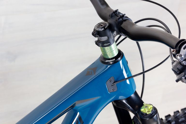 Used Fezzari Delano Peak Custom 2021 Mountainbike, Blue — image 10 of 20