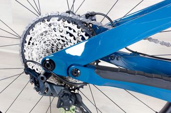 Used Fezzari Delano Peak Custom 2021 Mountainbike, Blue — image 8 of 20