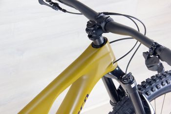 Used Specialized Stumpjumper EVO Comp Custom 2024 Mountainbike, Green — image 9 of 17