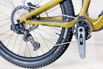 Used Specialized Stumpjumper EVO Comp Custom 2024 Mountainbike, Green — image 7 of 17
