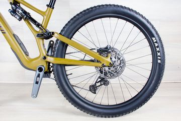 Used Specialized Stumpjumper EVO Comp Custom 2024 Mountainbike, Green — image 12 of 17