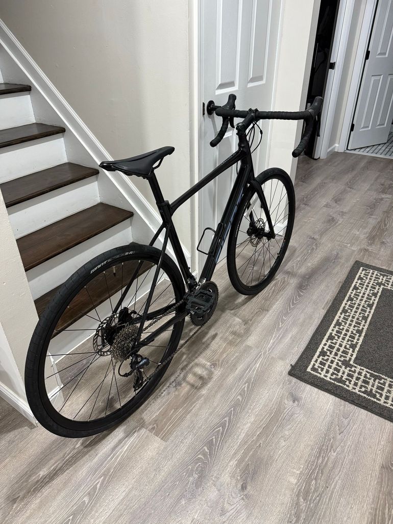 Used Giant Contend AR 1 2026 2026 Road & Gravel, Black — image 1 of 6