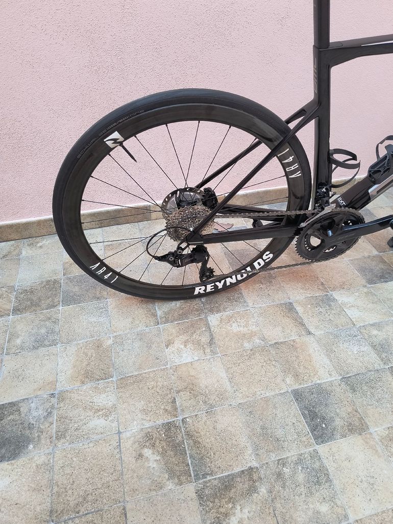 Used BMC Teammachine SLR SIX 2023 2023 Road & Gravel, Black — image 5 of 5