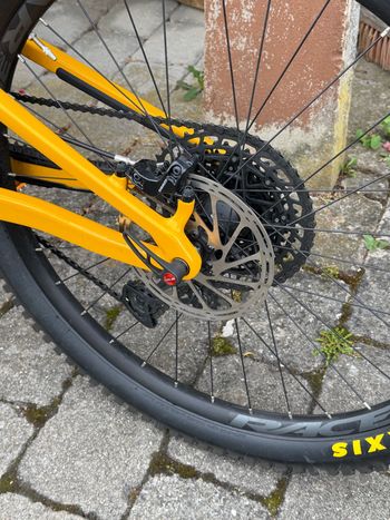 Used Santa Cruz 5010 R / Carbon C / 27.5 2022 2022 Mountainbike, Orange, 27.5 (650B) — image 2 of 11