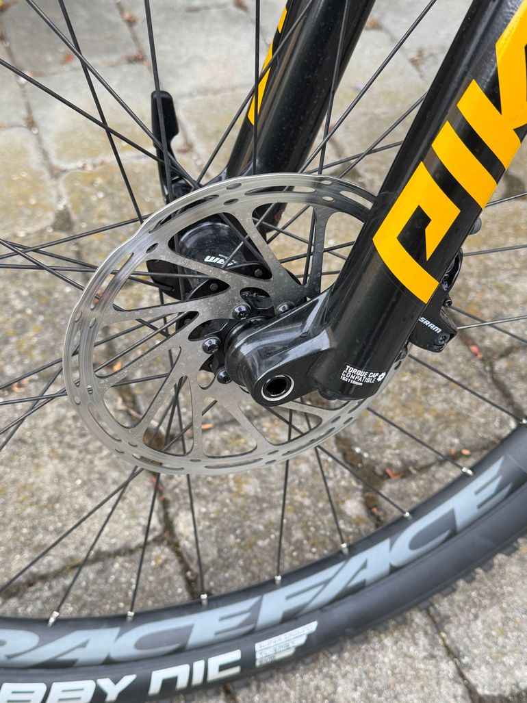 Used Santa Cruz 5010 R / Carbon C / 27.5 2022 2022 Mountainbike, Orange, 27.5 (650B) — image 4 of 11