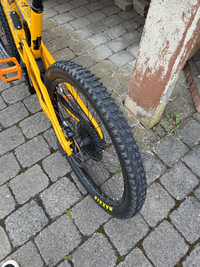 Used Santa Cruz 5010 R / Carbon C / 27.5 2022 2022 Mountainbike, Orange, 27.5 (650B) — image 11 of 11