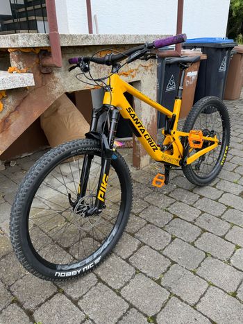 Used Santa Cruz 5010 R / Carbon C / 27.5 2022 2022 Mountainbike, Orange, 27.5 (650B) — image 7 of 11