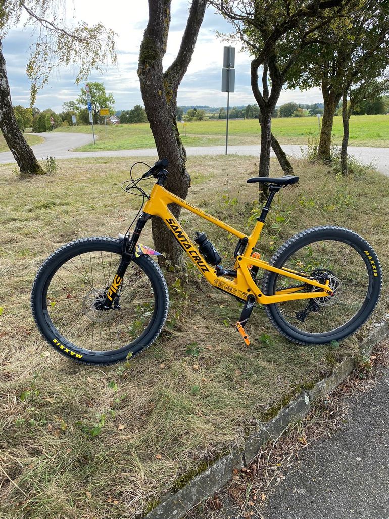 Used Santa Cruz 5010 R / Carbon C / 27.5 2022 2022 Mountainbike, Orange, 27.5 (650B) — image 6 of 11