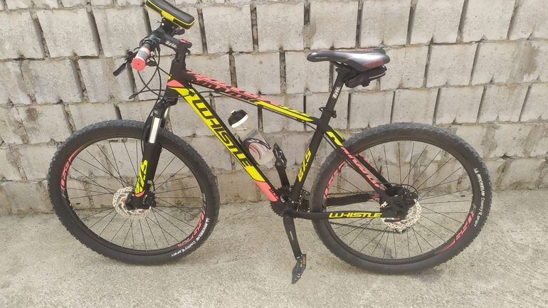 Used Whistle Whistle Custom Shimano Deore XT 2020 Mountainbike, Orange — image 1 of 3