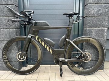 Tweedehands Canyon Speedmax CF 7 Disc eTap 2022 2022 Road & Gravel — afbeelding 2 van 14