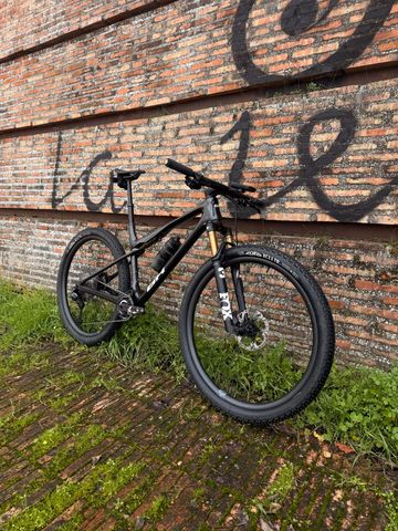 BH LYNX SLS 8.0 2025 2025 Mountainbike usato, Nero — immagine 2 di 5
