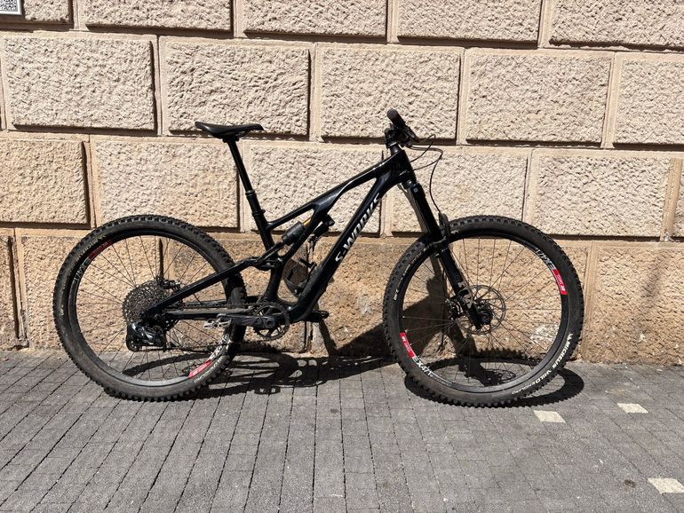 Tweedehands Specialized Stumpjumper EVO SRAM GX Eagle AXS 2022 Mountainbike — afbeelding 2 van 11
