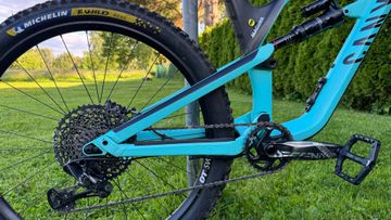Używany Canyon Spectral CF 7.0 2020 2020 Mountainbike — zdjęcie 4 z 5