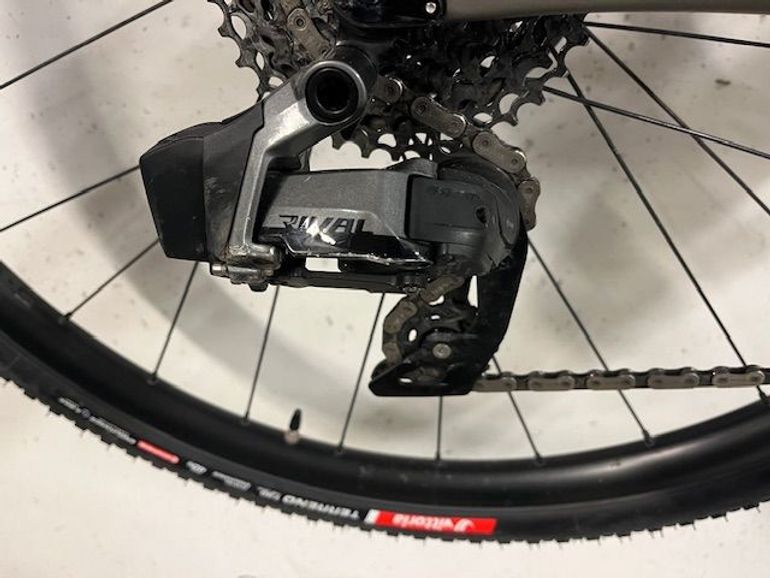 Used Cannondale Cannondale 700U S6 Evo Se 2024 Road & Gravel — image 4 of 8