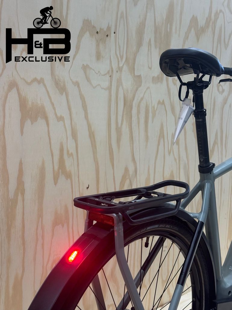 Used CUBE Kathmandu Hybrid One 750 Shimano Deore 2024 Urban — image 13 of 16
