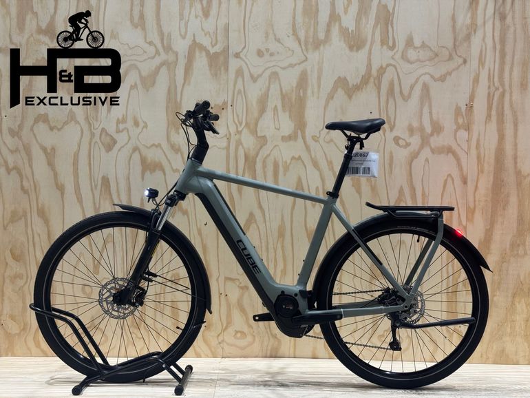 Used CUBE Kathmandu Hybrid One 750 Shimano Deore 2024 Urban — image 2 of 16