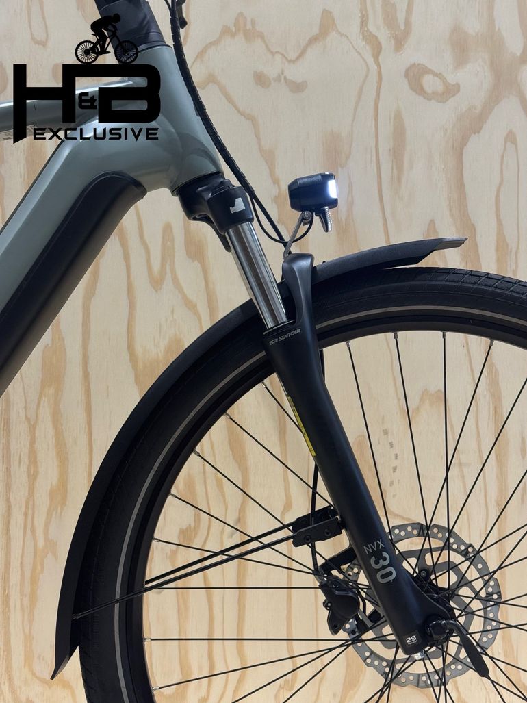 Used CUBE Kathmandu Hybrid One 750 Shimano Deore 2024 Urban — image 4 of 16