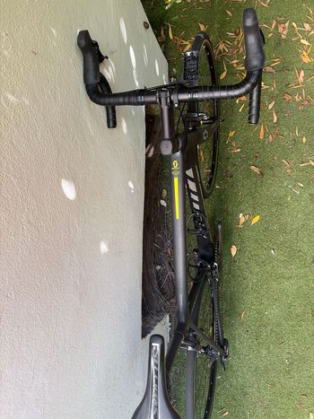 Used Scott Addict 10 2020 2020 Road & Gravel, Black — image 4 of 4