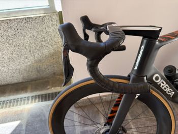 Used Orbea ORCA AERO M20iLTD 2023 2023 Road & Gravel, Black — image 4 of 8