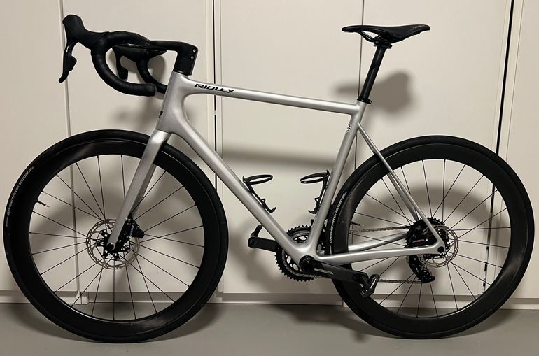 Used Ridley HeliumSLX Disc SRAM Force AXS 2025 Road & Gravel, Light Gray — image 2 of 13