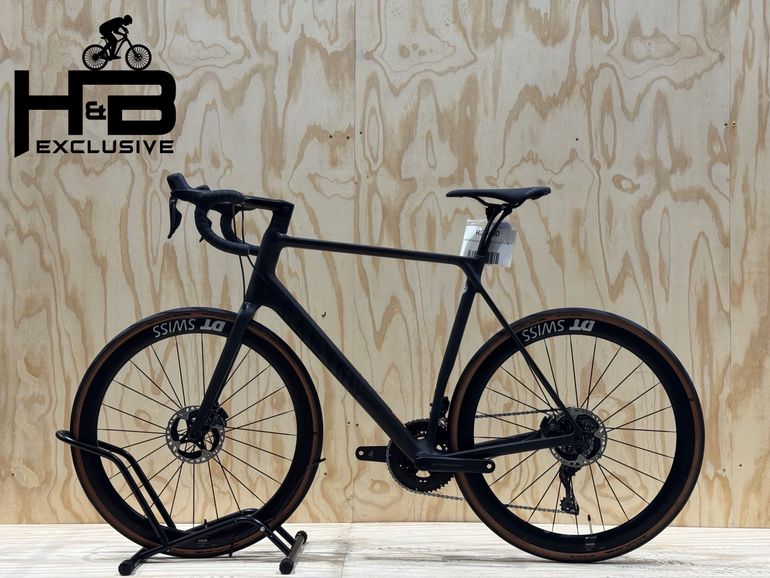 Used Canyon Endurace CF SLX 9 Di2 Carbon Shimano Dura-Ace 2024 Road & Gravel, Black — image 2 of 10
