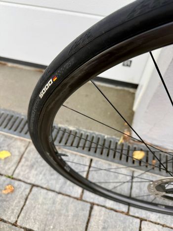 Used Canyon Ultimate CFR Di2 2023 2023 Road & Gravel, Black — image 4 of 9