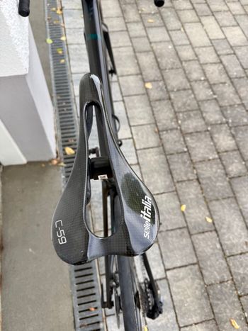 Used Canyon Ultimate CFR Di2 2023 2023 Road & Gravel, Black — image 8 of 9