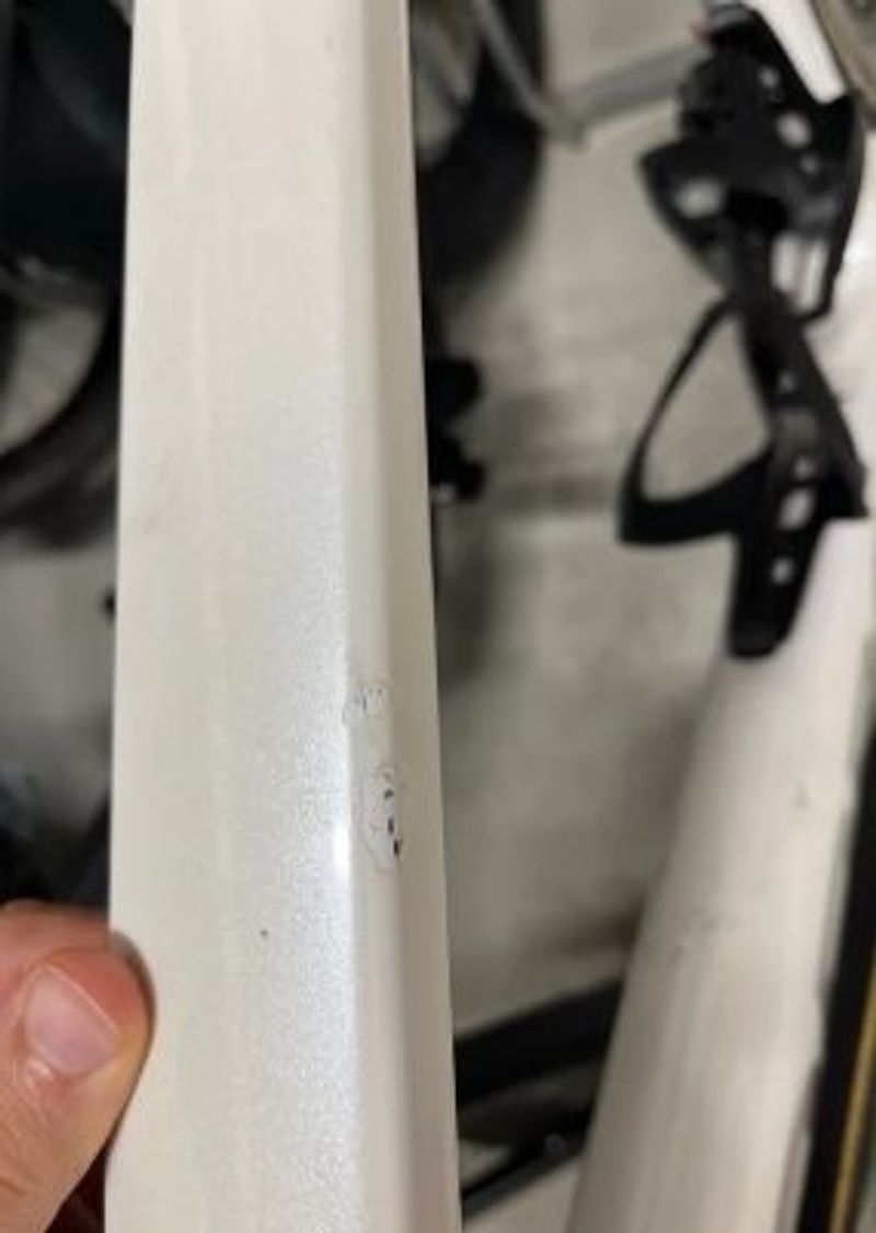 Used Orbea ORCA M30 2023 2023 Road & Gravel, White — image 4 of 4
