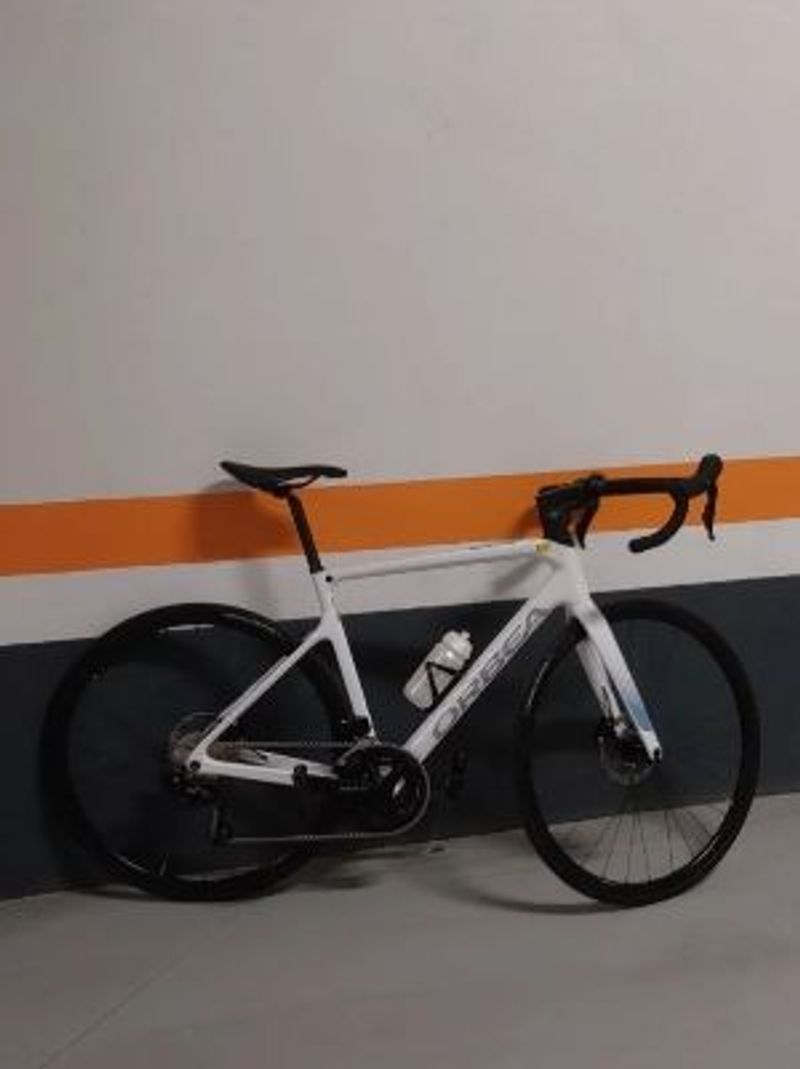 Used Orbea ORCA M30 2023 2023 Road & Gravel, White — image 1 of 4