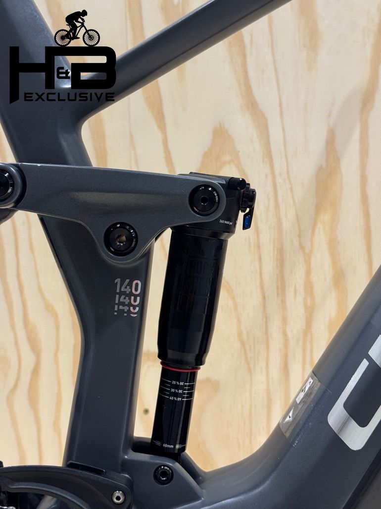 Used CUBE Stereo Hybrid 140 HPC Race 625 Carbon Shimano XT 2024 Mountainbike, Light Gray — image 11 of 14