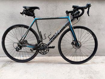 Used Focus Focus Cayo Alu Taglia L Shimano 105 Disc 2016 Route & Gravel
