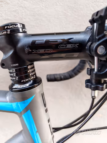 Used Focus Focus Cayo Alu Taglia L Shimano 105 Disc 2016 Road & Gravel, Hellgrau — image 3 of 12