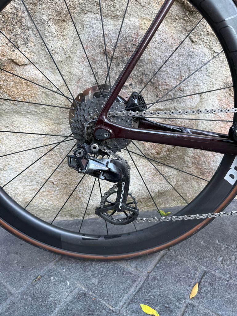 Used Canyon Endurace CF SLX 9 Disc Di2 2021 2021 Road & Gravel, Orange — image 7 of 8