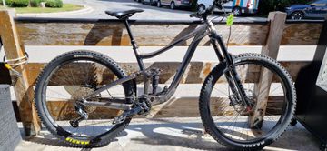 Käytetty Giant Reign 29 2022 2022 Mountainbike — kuva 1 / 6