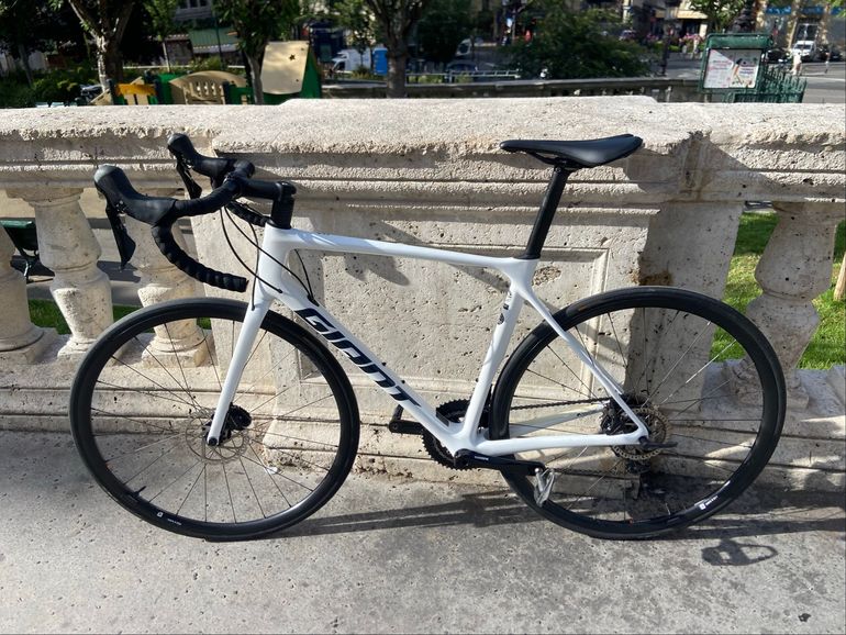 Used Giant TCR Advanced 2 Disc Pro Compact 2020 2020 Road & Gravel, Weiß — image 1 of 12