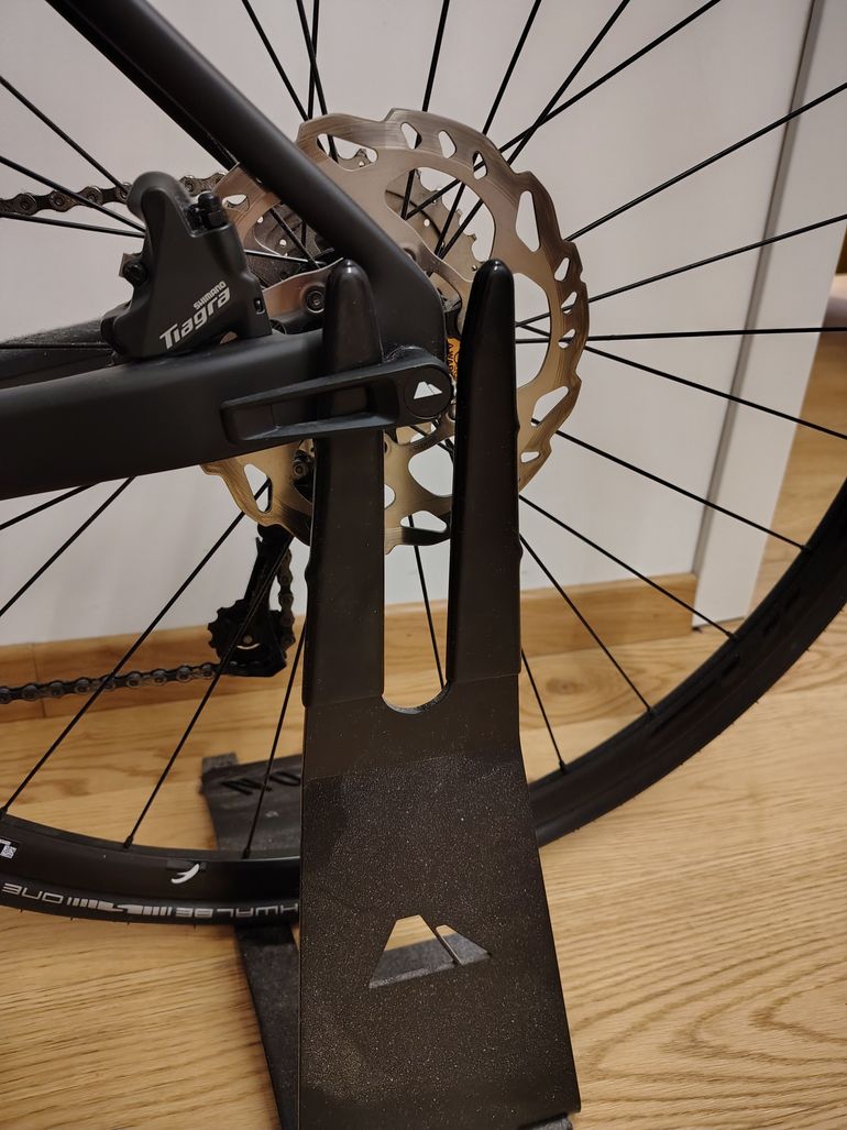 Used Canyon Endurace CF 6 2024 2024 Road & Gravel, Black — image 6 of 7
