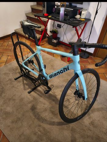 Used Bianchi Infinito 105 2024 2024 Road & Gravel — image 3 of 6