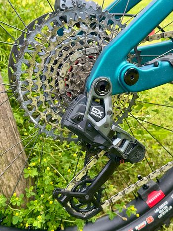 Used Santa Cruz Bullit GX AXS 2026 2026 Mountainbike, Green, 29, 27.5 — image 14 of 15