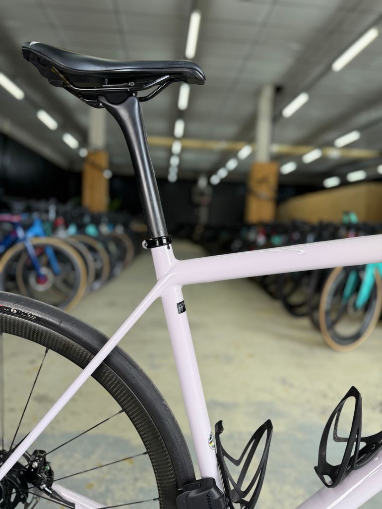 Used Specialized Aethos Expert 2024 2024 Road & Gravel, White — image 9 of 23