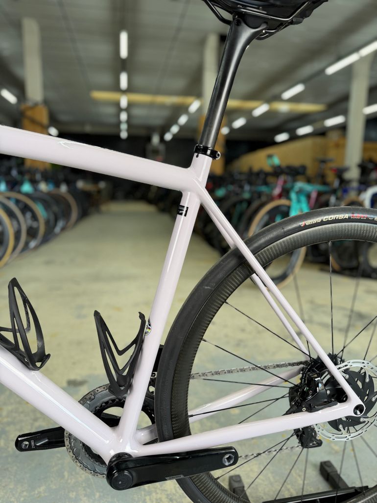 Used Specialized Aethos Expert 2024 2024 Road & Gravel, White — image 20 of 23