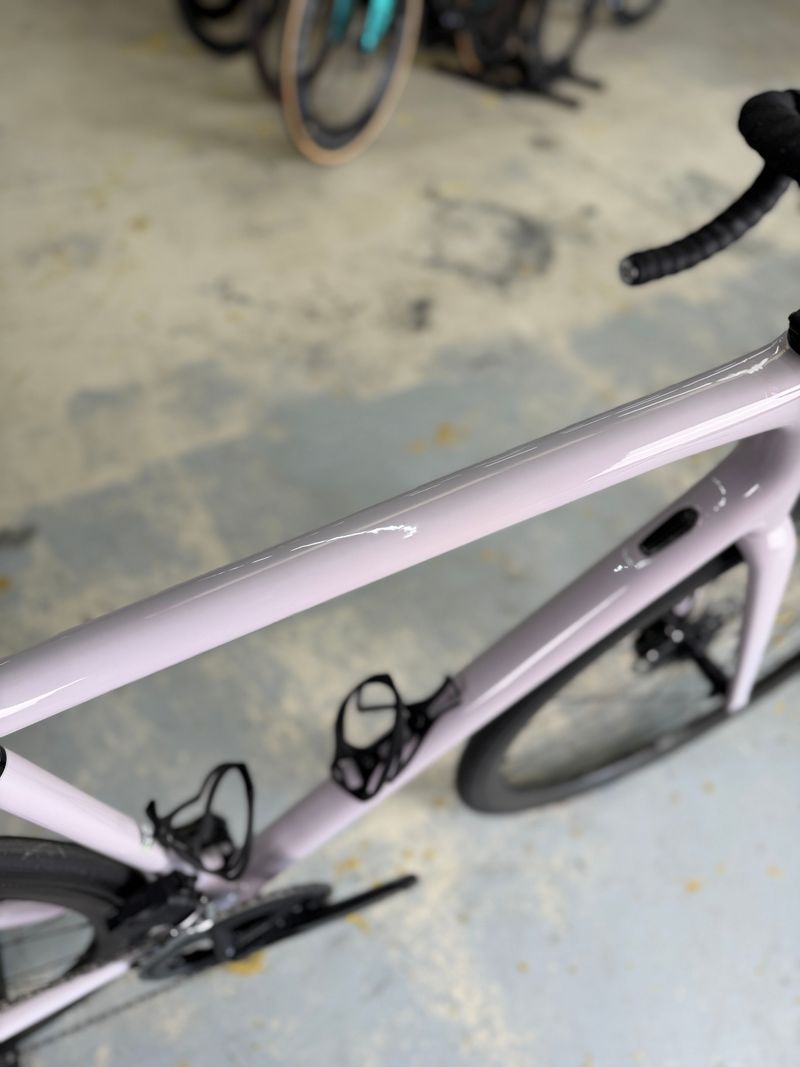 Specialized Aethos Expert 2024 2024 Road & Gravel usato, Bianco — immagine 13 di 23