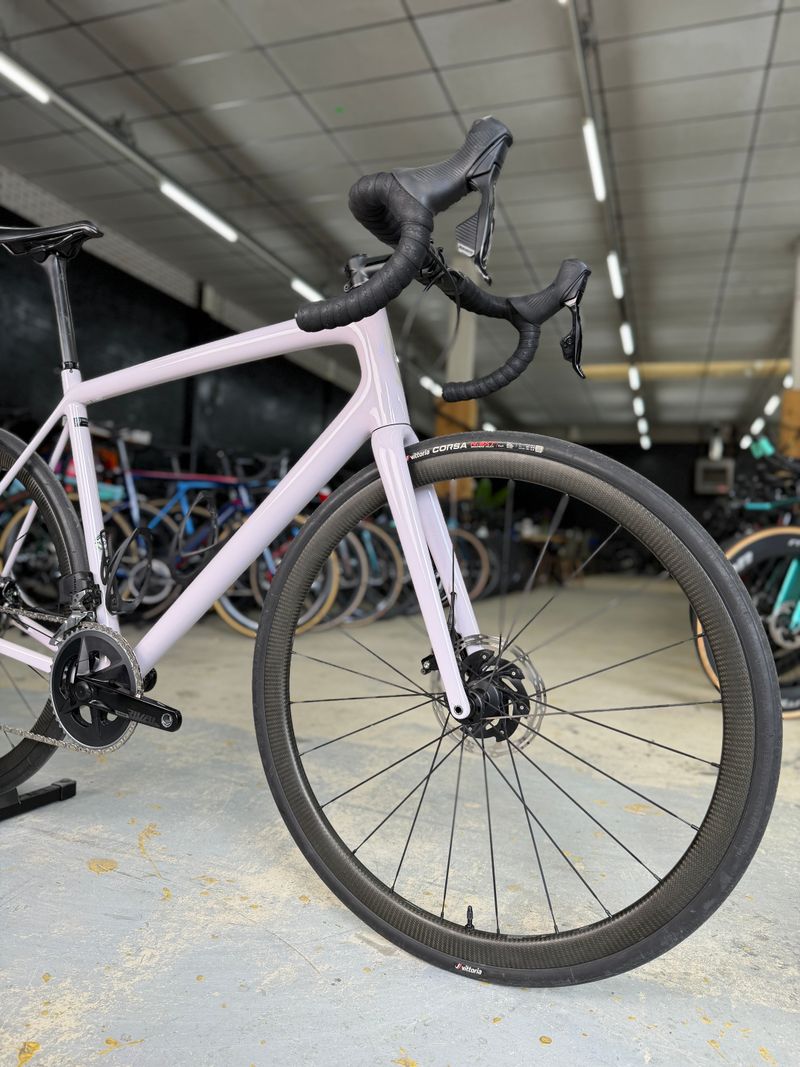 Specialized Aethos Expert 2024 2024 Road & Gravel usato, Bianco — immagine 3 di 23